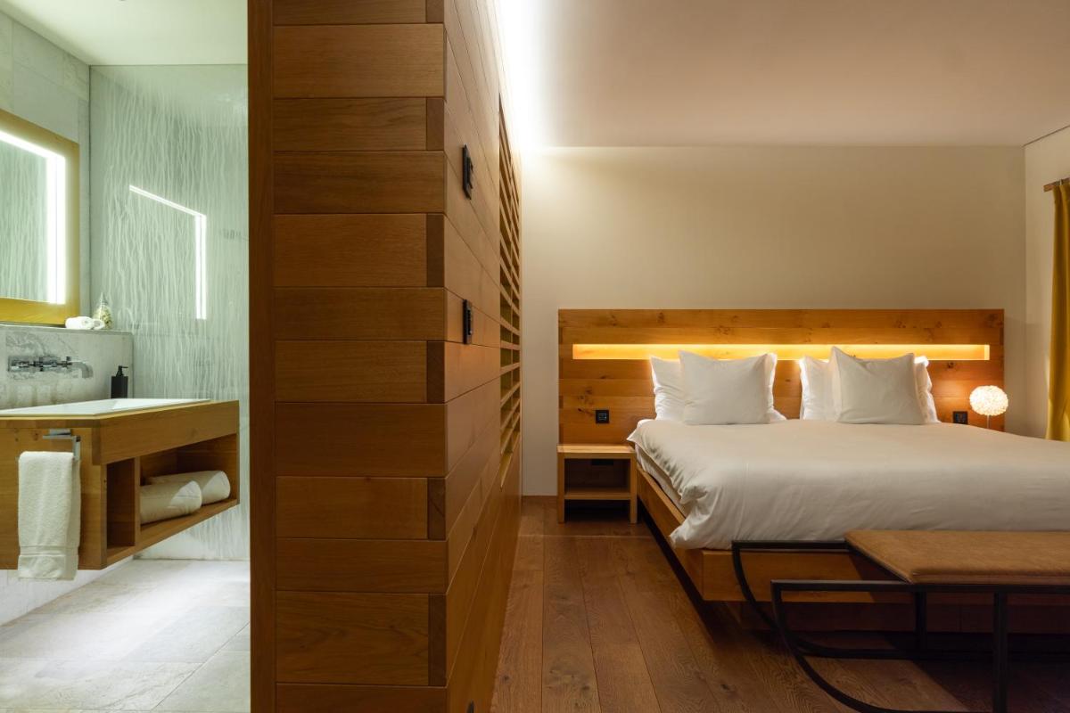Chetzeron Mountain Hotel