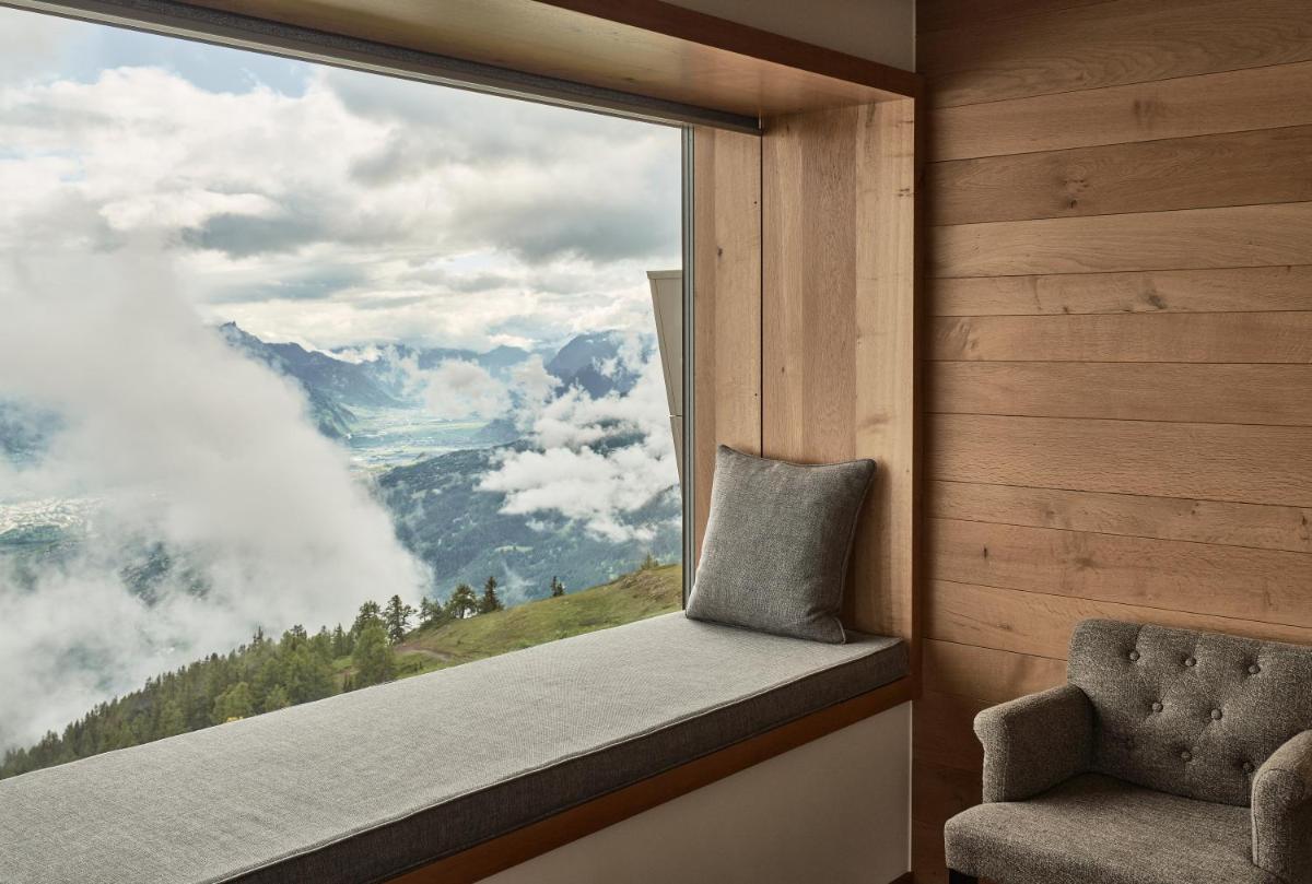 Chetzeron Mountain Hotel