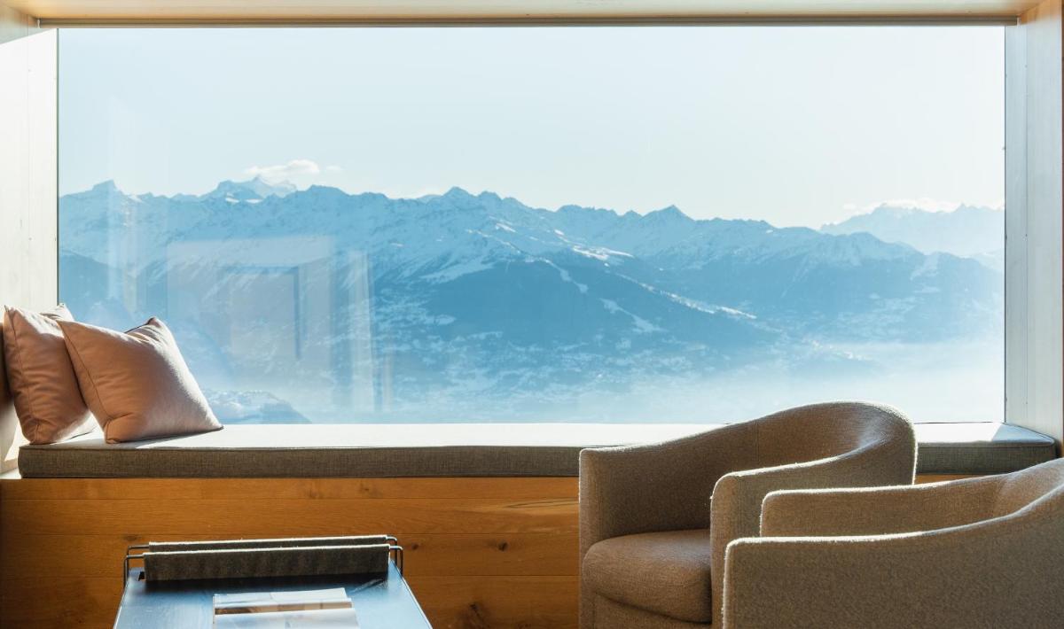 Chetzeron Mountain Hotel