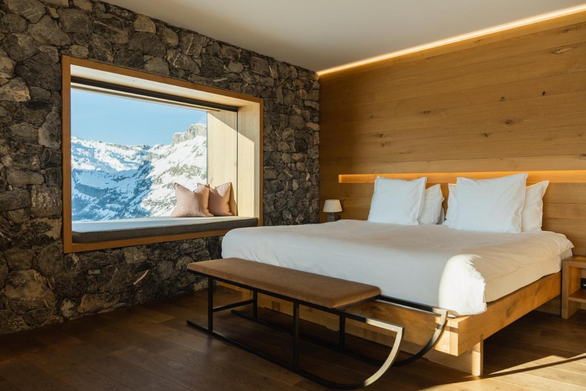 Chetzeron Mountain Hotel