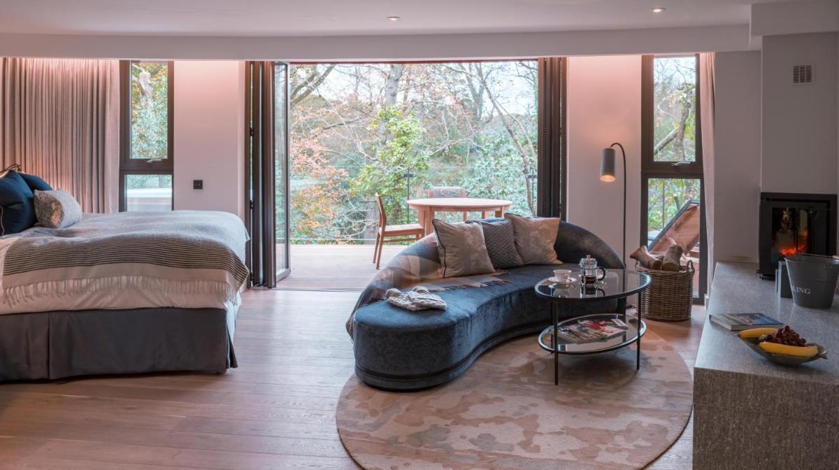 Chewton Glen Hotel - an Iconic Luxury Hotel