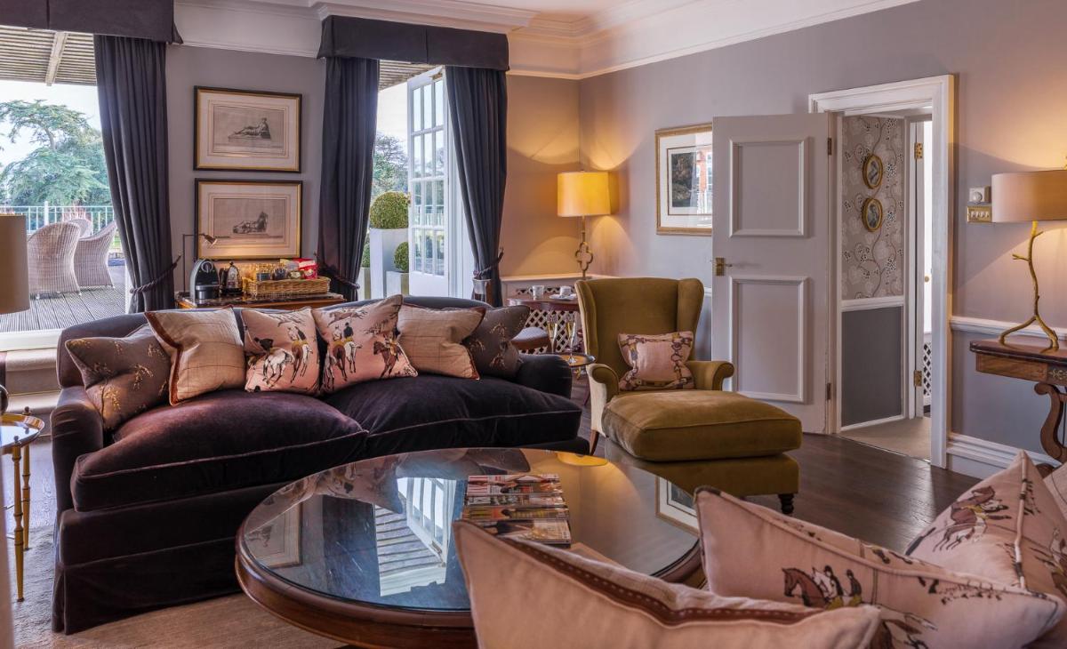 Chewton Glen Hotel - an Iconic Luxury Hotel