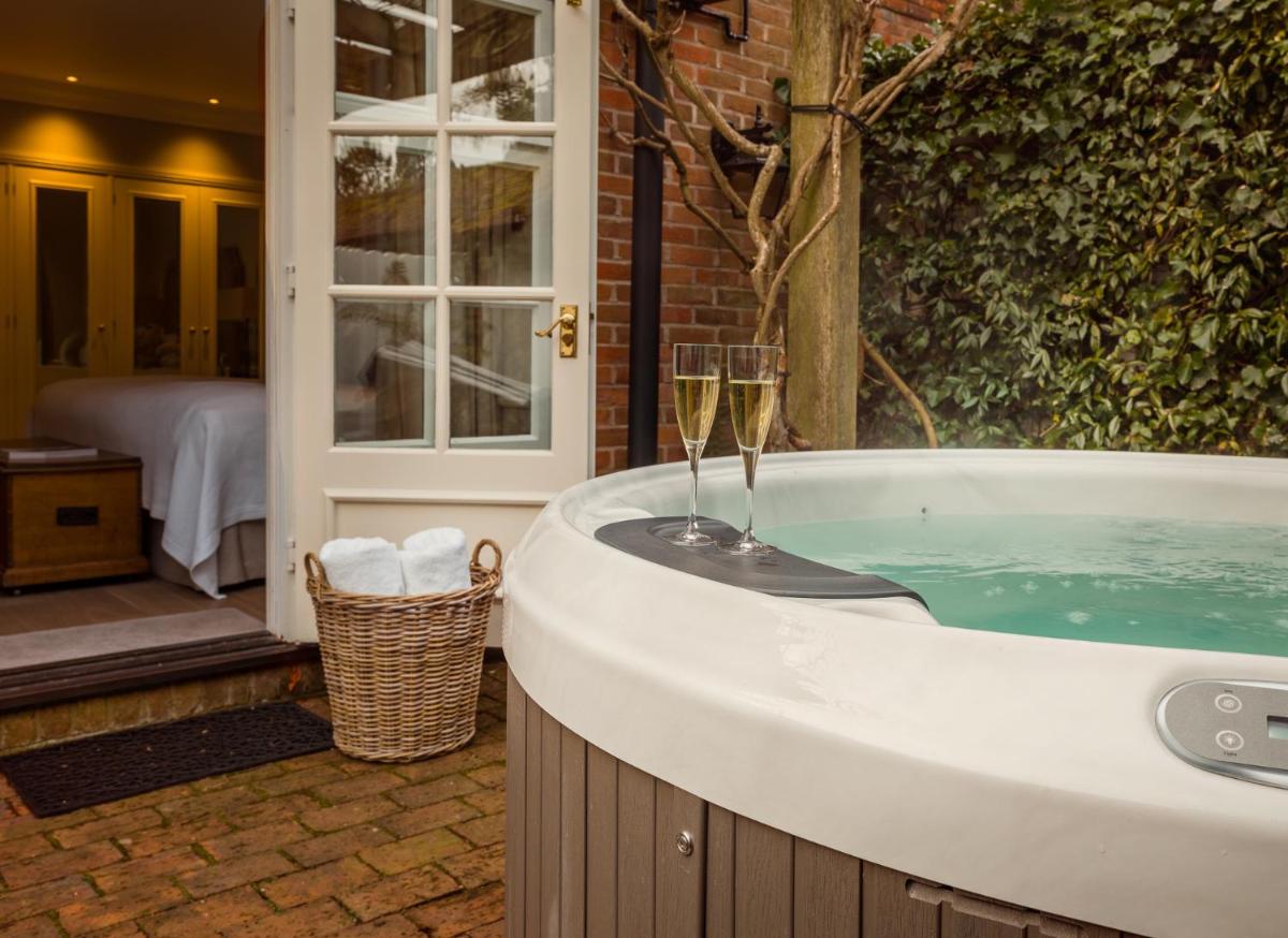 Chewton Glen Hotel - an Iconic Luxury Hotel