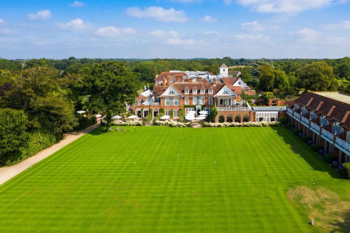 Chewton Glen Hotel - an Iconic Luxury Hotel