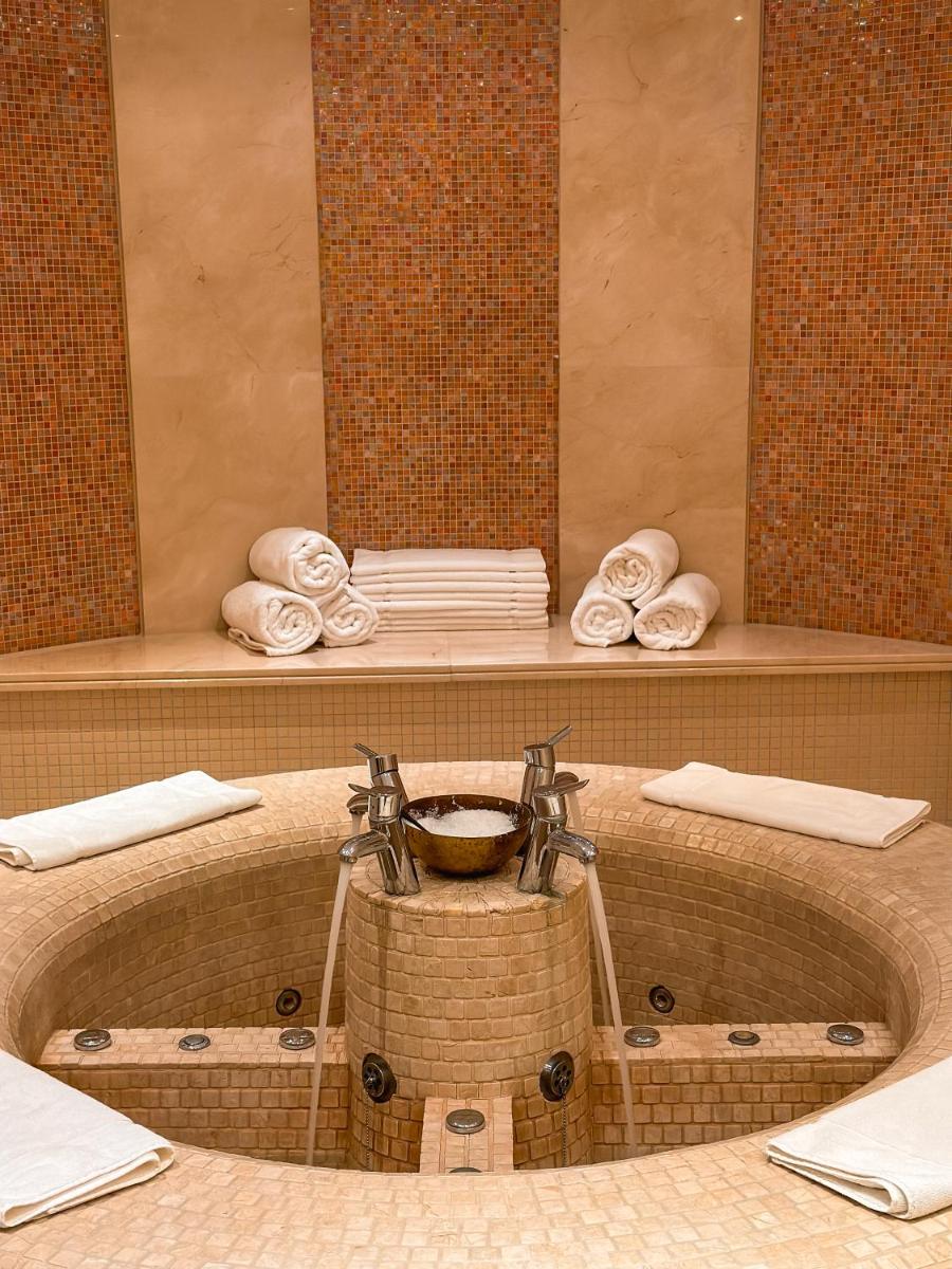 Chewton Glen Hotel - an Iconic Luxury Hotel