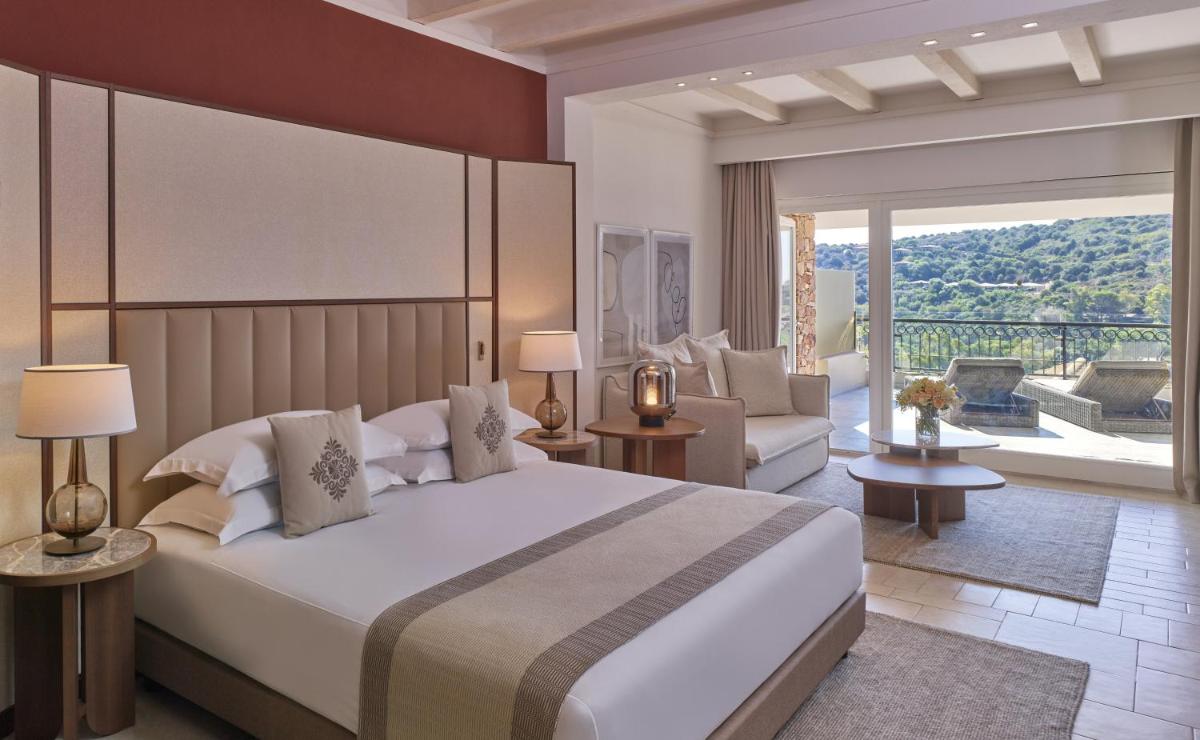 Conrad Chia Laguna Sardinia