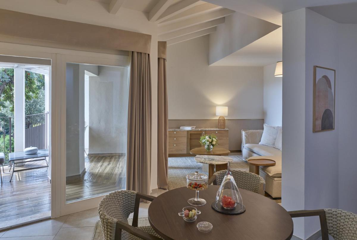 Conrad Chia Laguna Sardinia