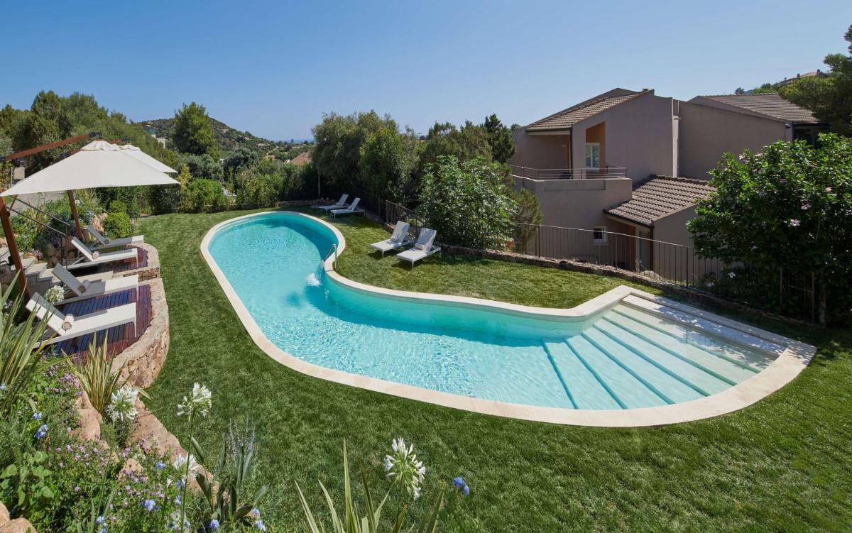 Conrad Chia Laguna Sardinia