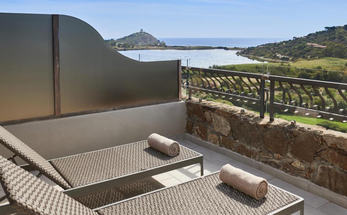 Conrad Chia Laguna Sardinia