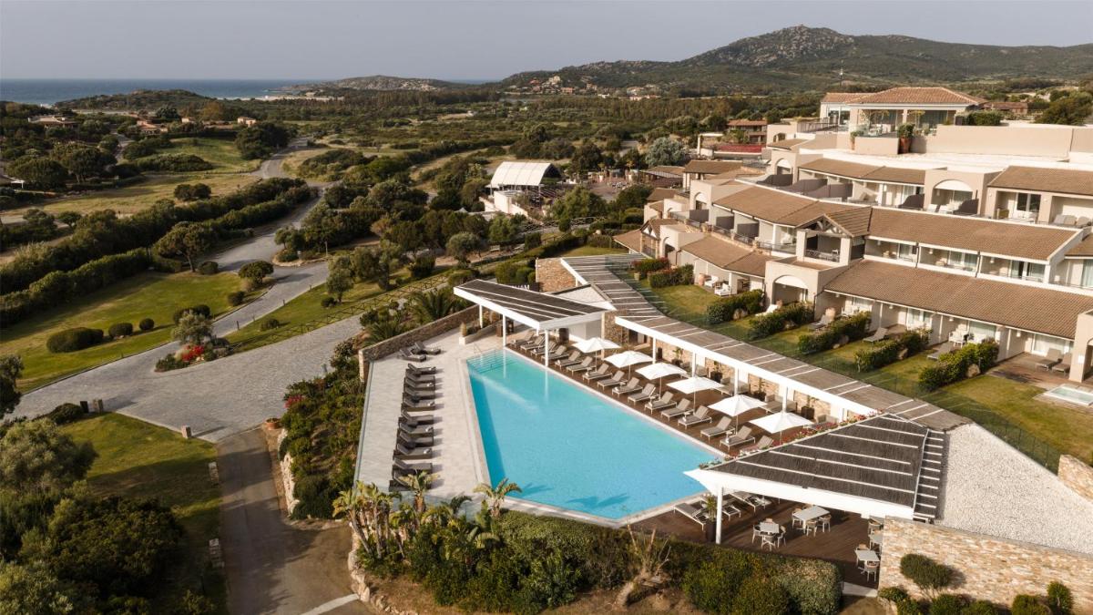 Conrad Chia Laguna Sardinia