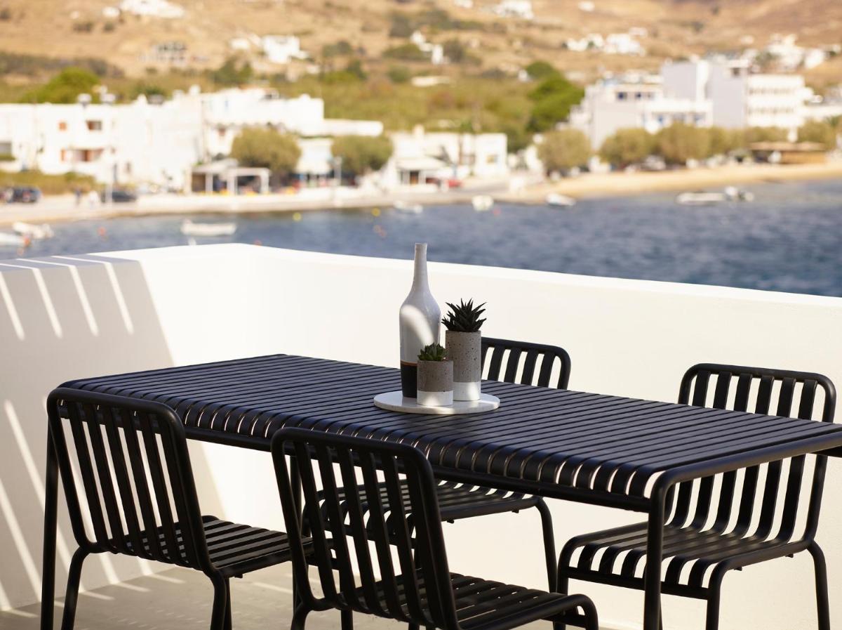 Chill & Co. Serifos