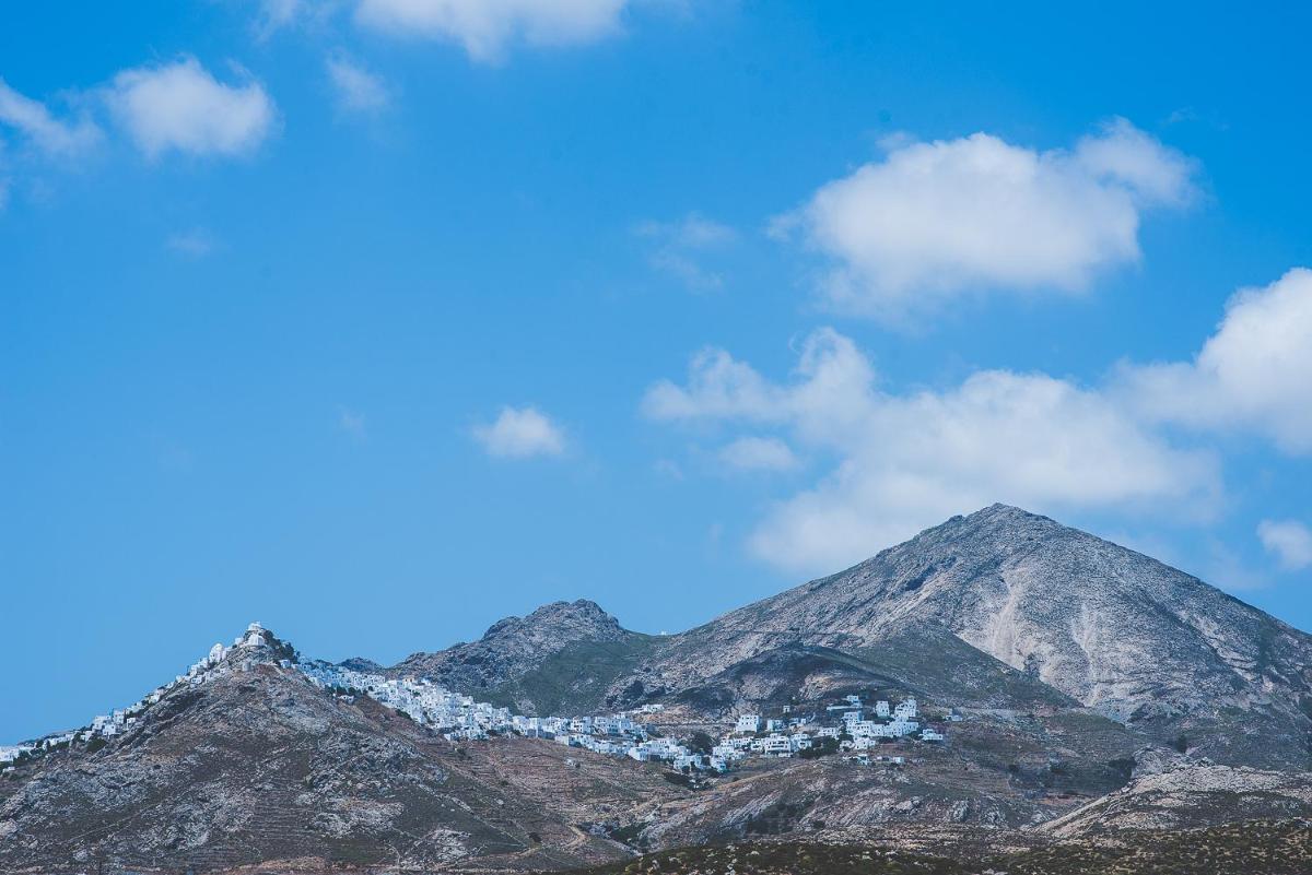 Chill & Co. Serifos