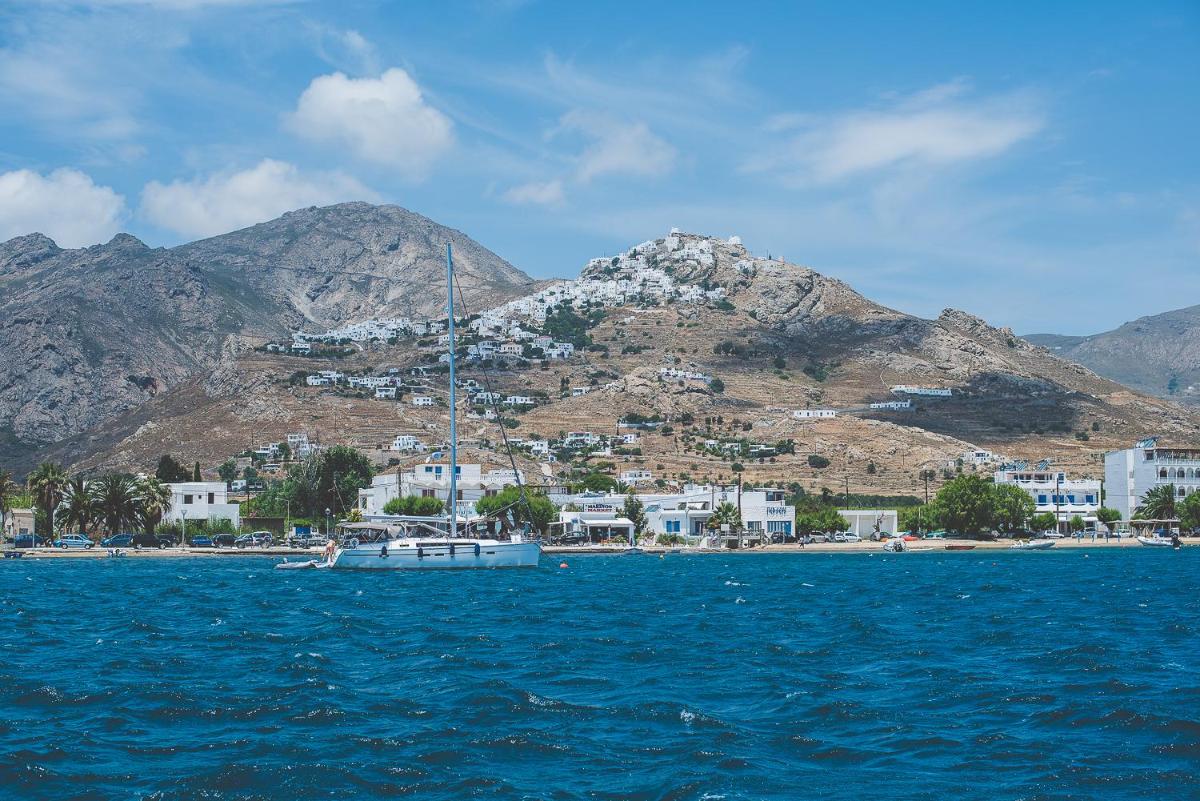 Chill & Co. Serifos