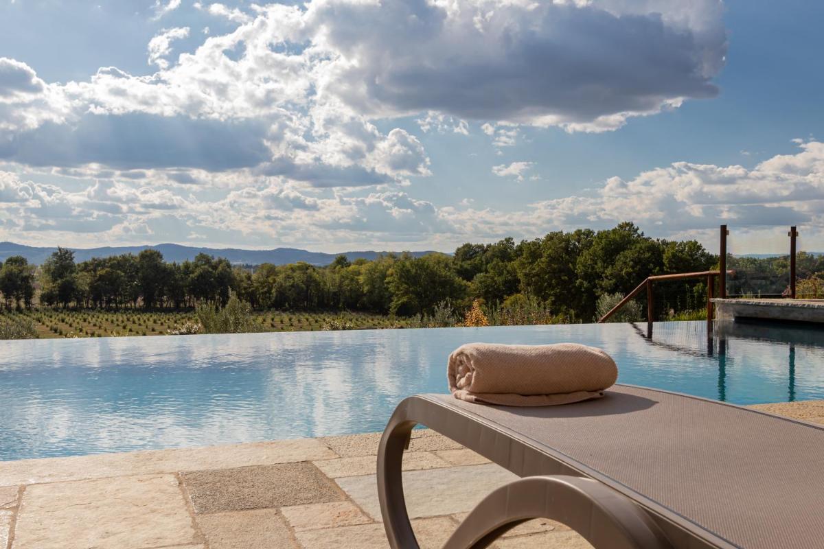 Chimera Tuscany Resort