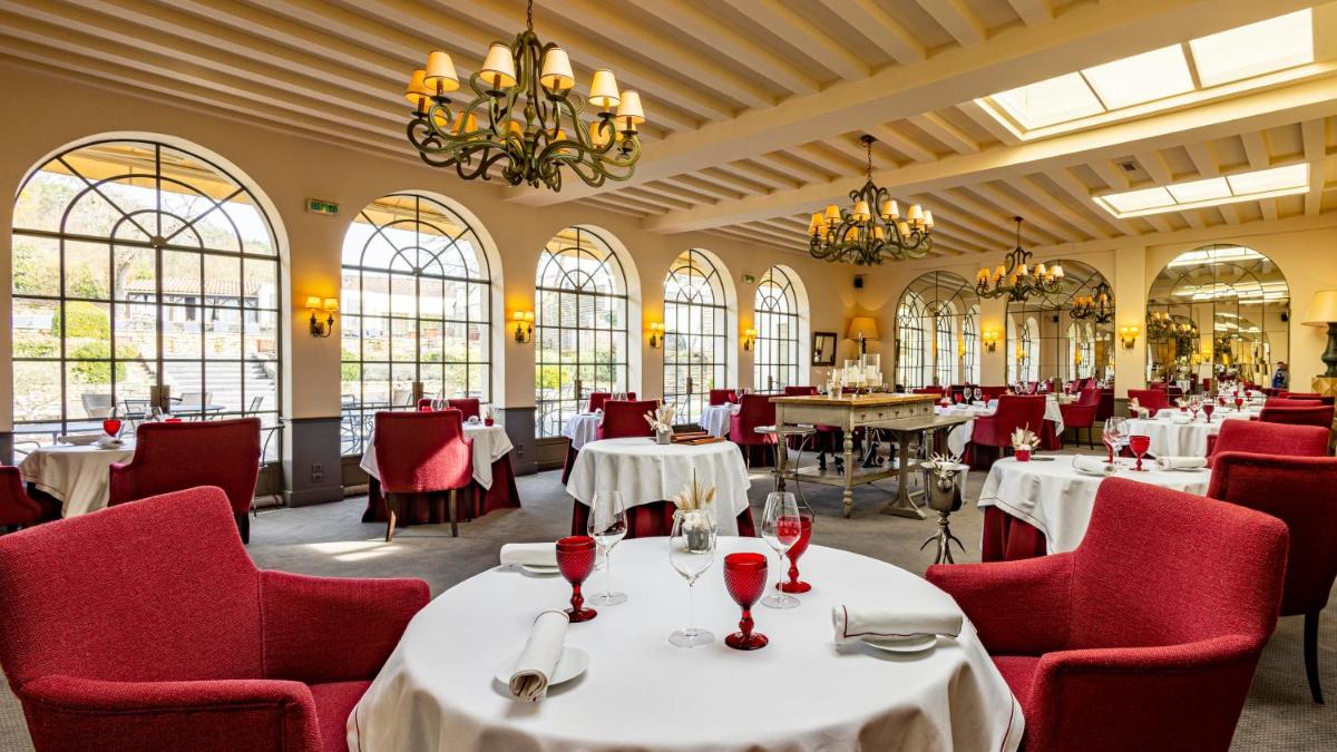 Château de Courban and Spa Nuxe