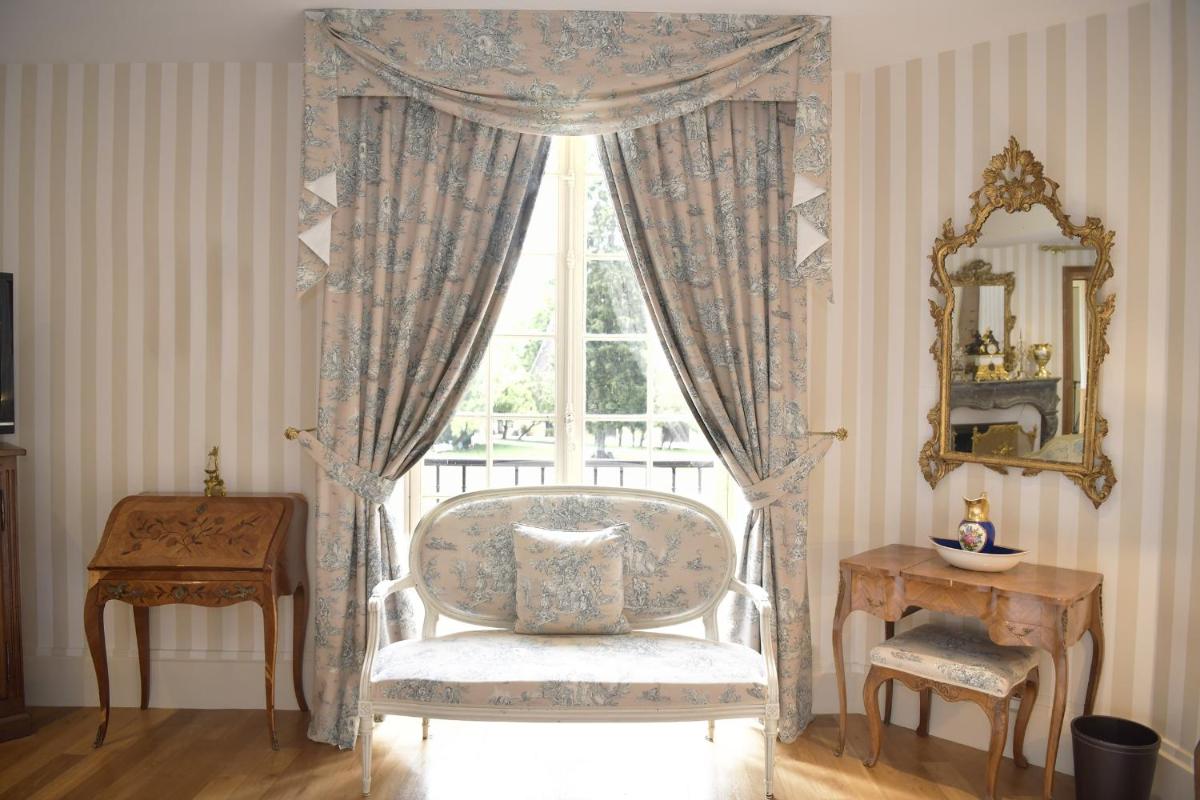 Château de Vault de Lugny