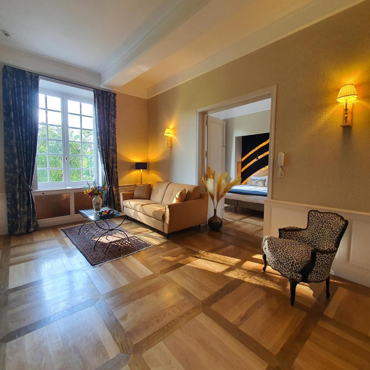 Château de Vault de Lugny