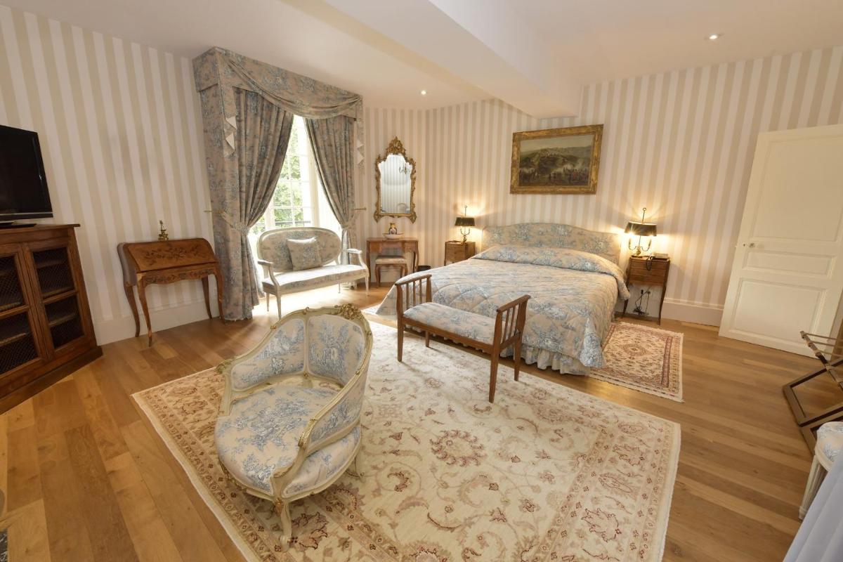 Château de Vault de Lugny