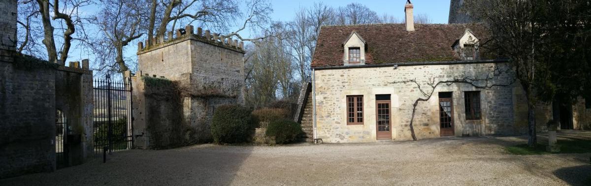 Château de Vault de Lugny
