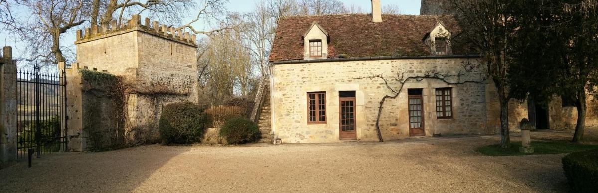 Château de Vault de Lugny