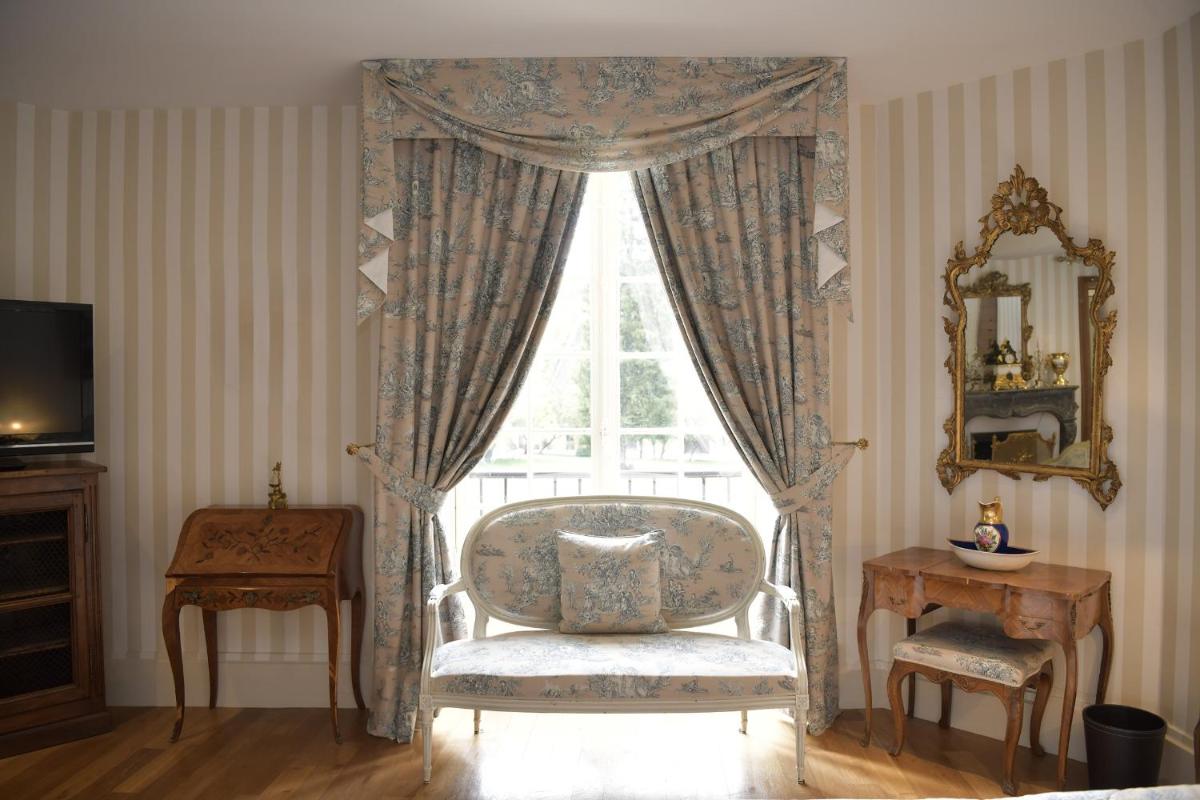 Château de Vault de Lugny