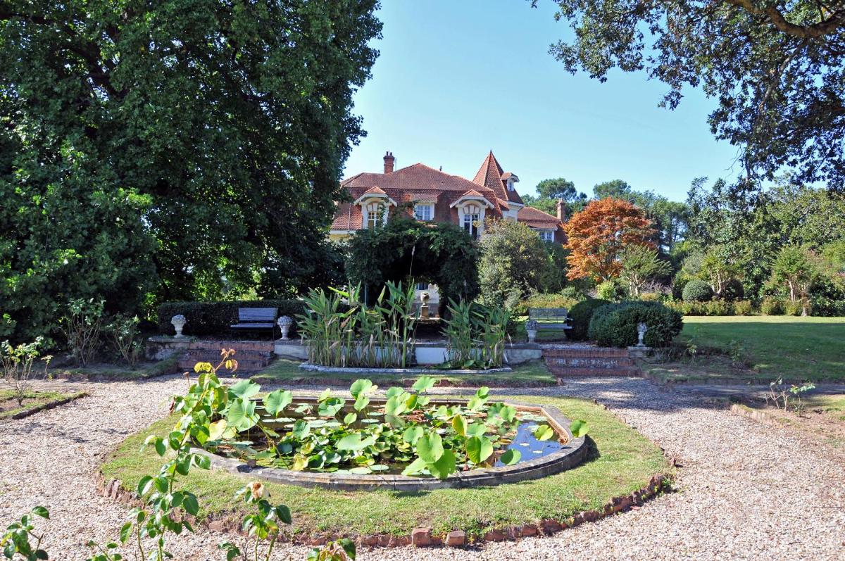 Château du Clair de Lune - Boutique Luxury Hotel