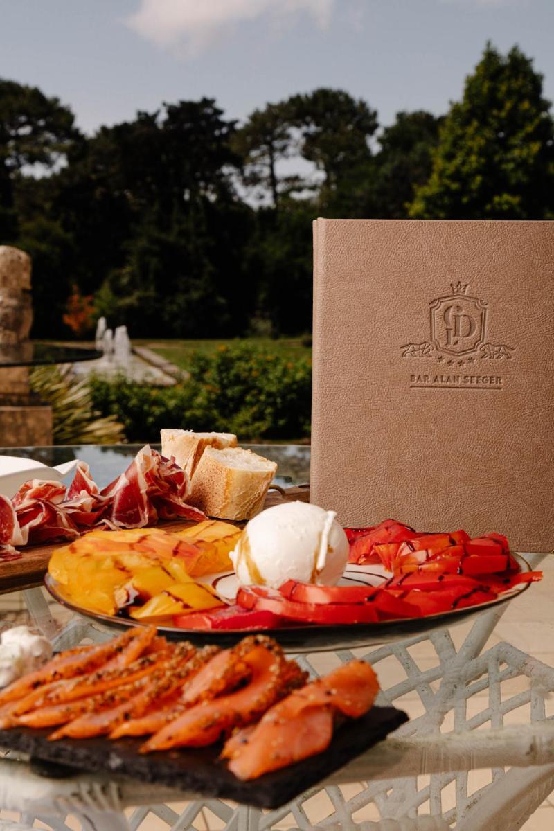 Château du Clair de Lune - Boutique Luxury Hotel