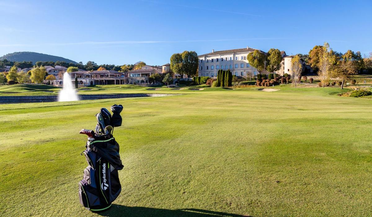 Château et Golf De Taulane