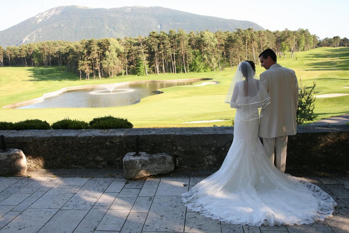 Château et Golf De Taulane