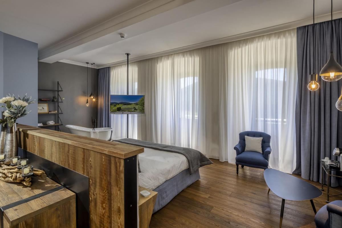 Château et Golf De Taulane