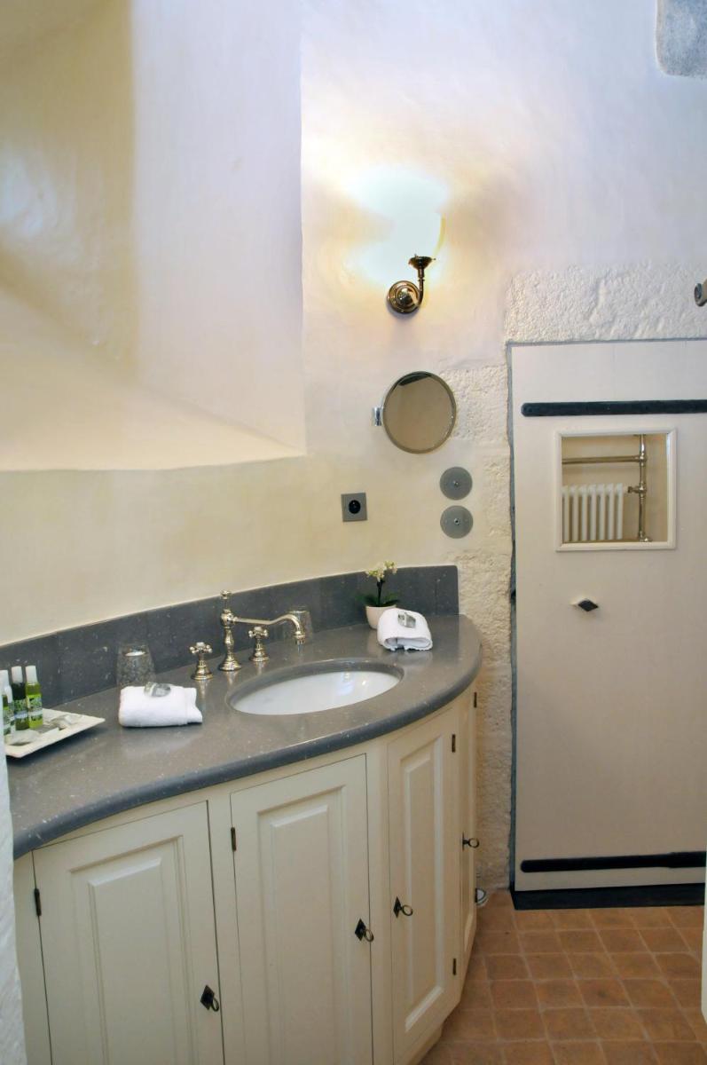 Château Royal de Saint Saturnin - Les Collectionneurs