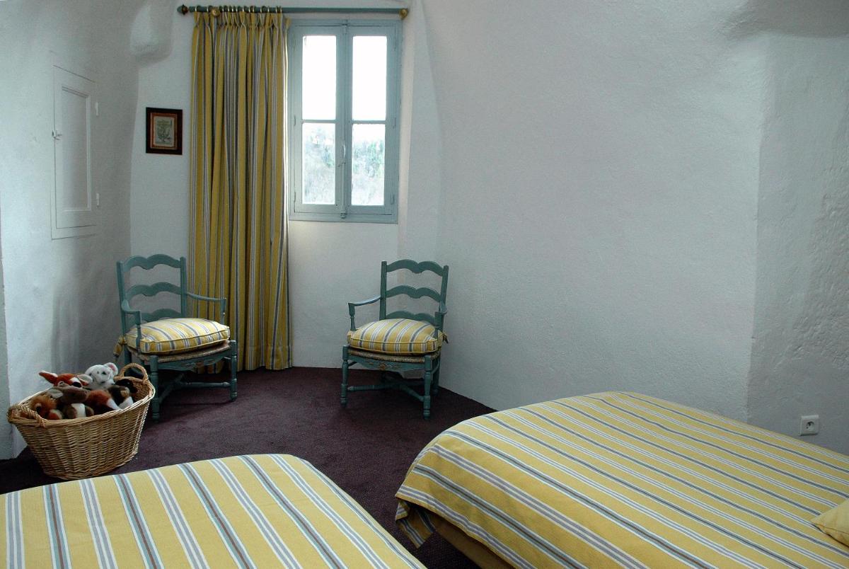 Château Royal de Saint Saturnin - Les Collectionneurs