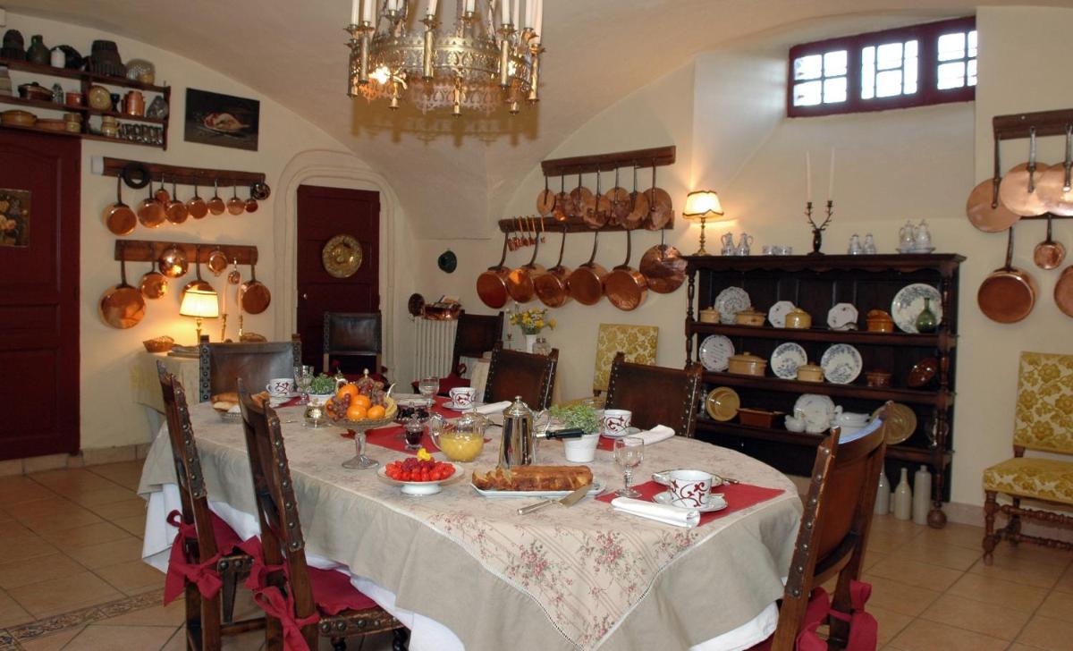 Château Royal de Saint Saturnin - Les Collectionneurs