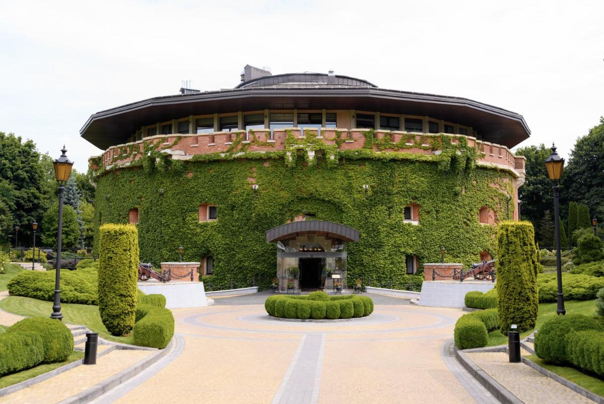 Citadel Inn Gastro Boutique Hotel - Готель Цитадель Львів