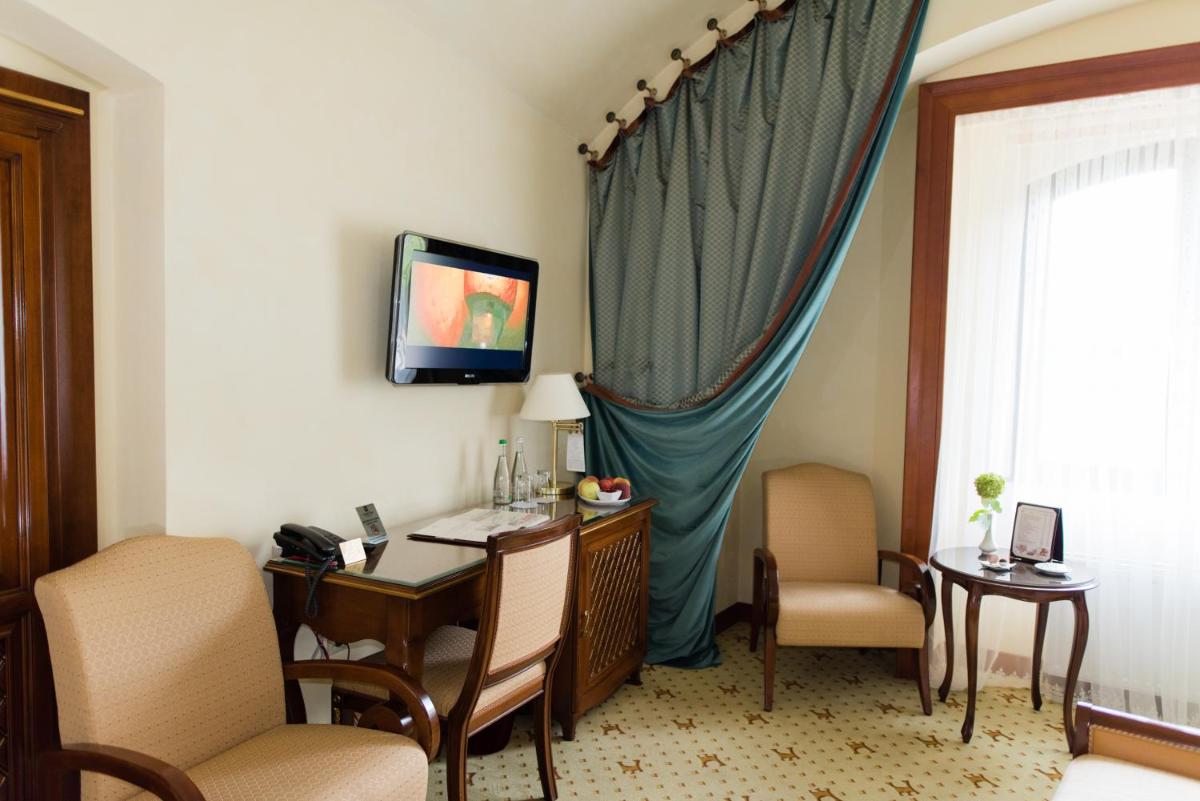 Citadel Inn Gastro Boutique Hotel - Готель Цитадель Львів