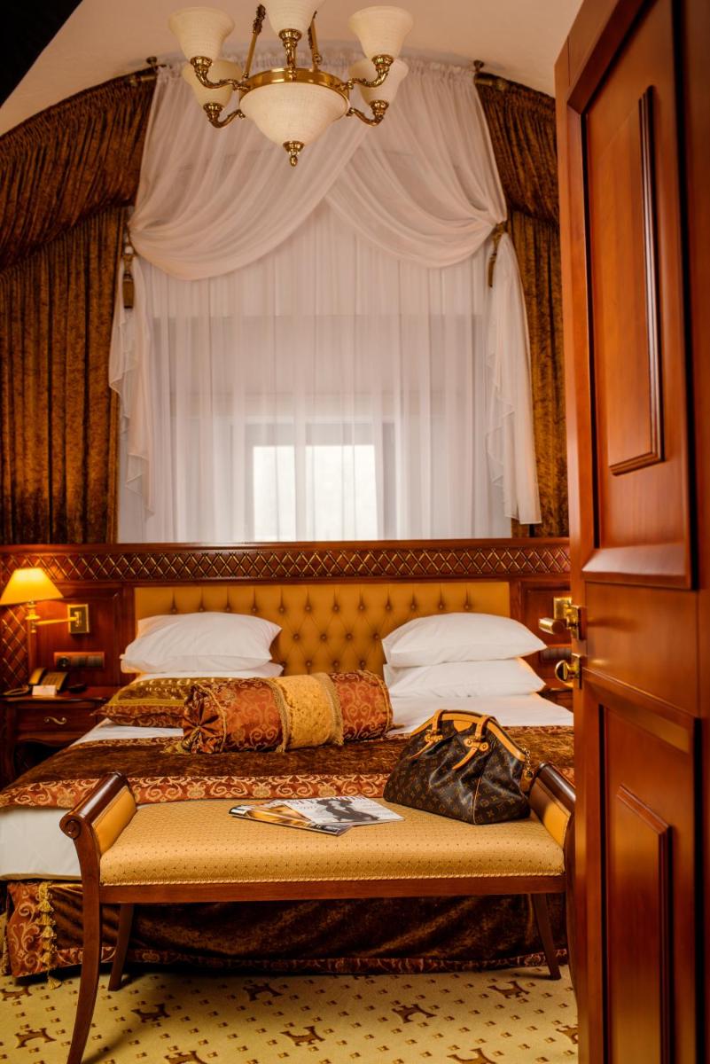 Citadel Inn Gastro Boutique Hotel - Готель Цитадель Львів