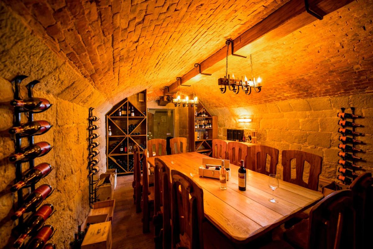 Citadel Inn Gastro Boutique Hotel - Готель Цитадель Львів