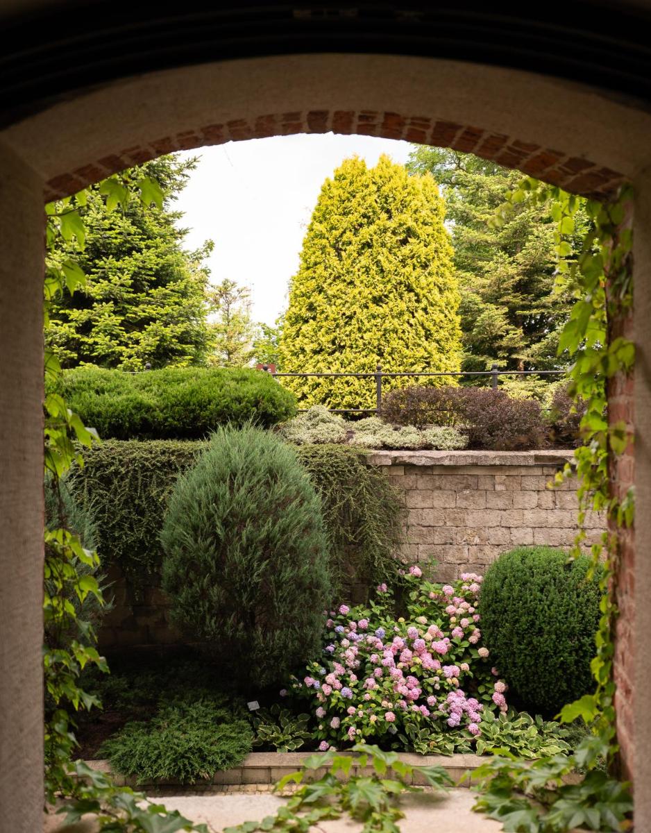 Citadel Inn Gastro Boutique Hotel - Готель Цитадель Львів