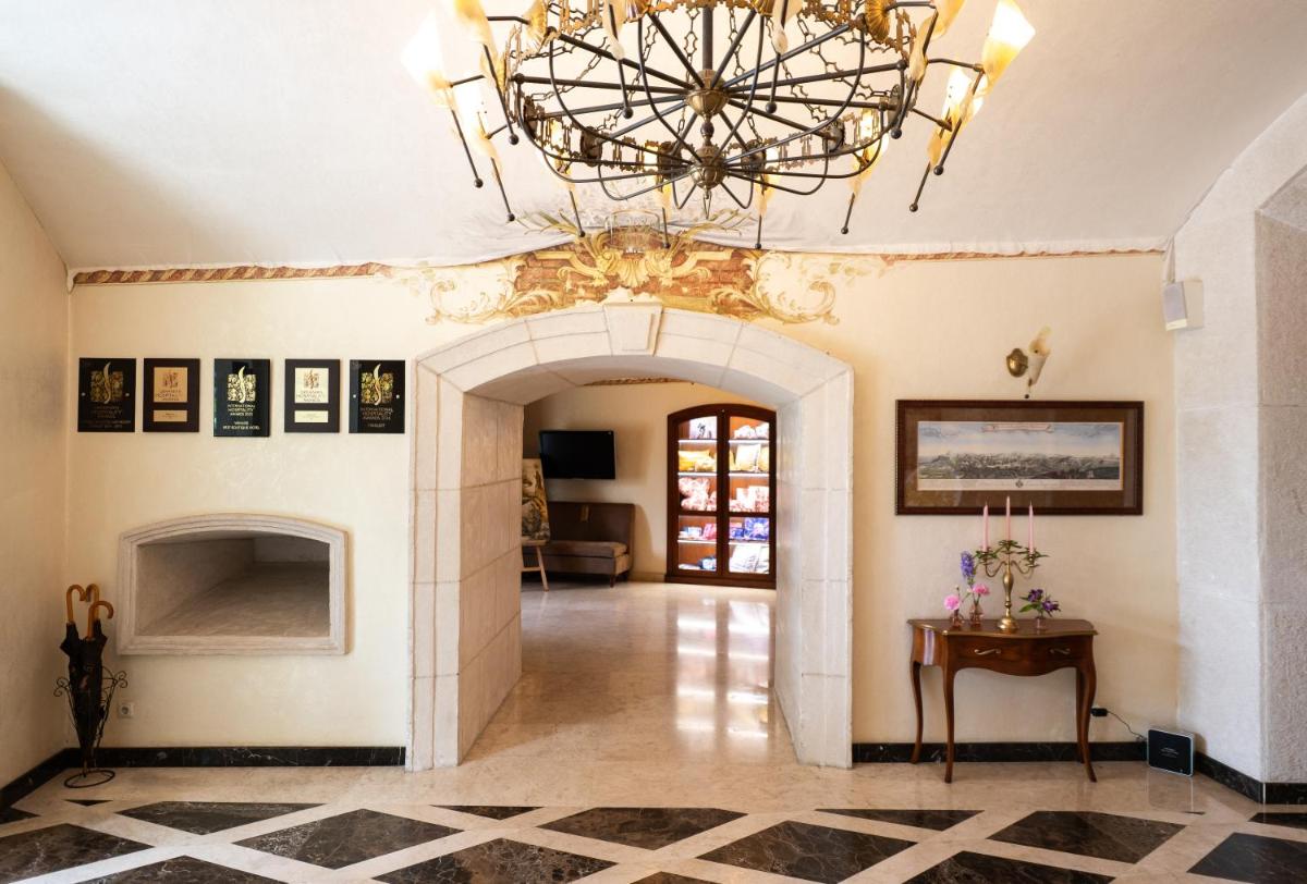 Citadel Inn Gastro Boutique Hotel - Готель Цитадель Львів