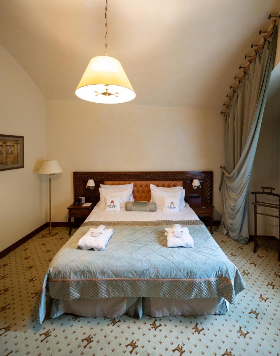 Citadel - Gastro Boutique Hotel- Готель Цитадель Львів