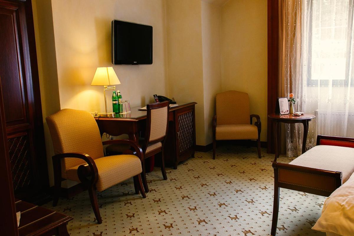 Citadel - Gastro Boutique Hotel- Готель Цитадель Львів