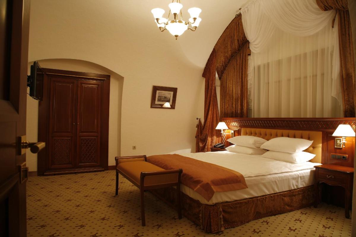Citadel - Gastro Boutique Hotel- Готель Цитадель Львів