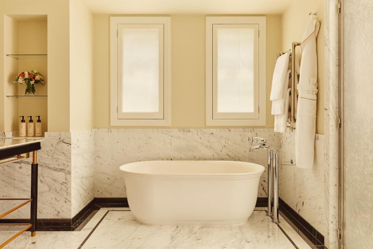 Claridge's, Maybourne