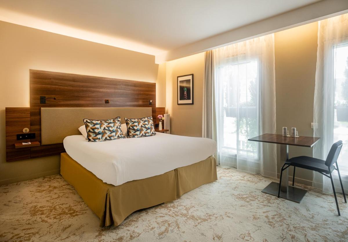 Château Belmont Tours by The Crest Collection