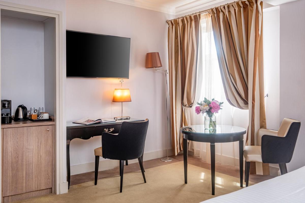 Château Belmont Tours by The Crest Collection