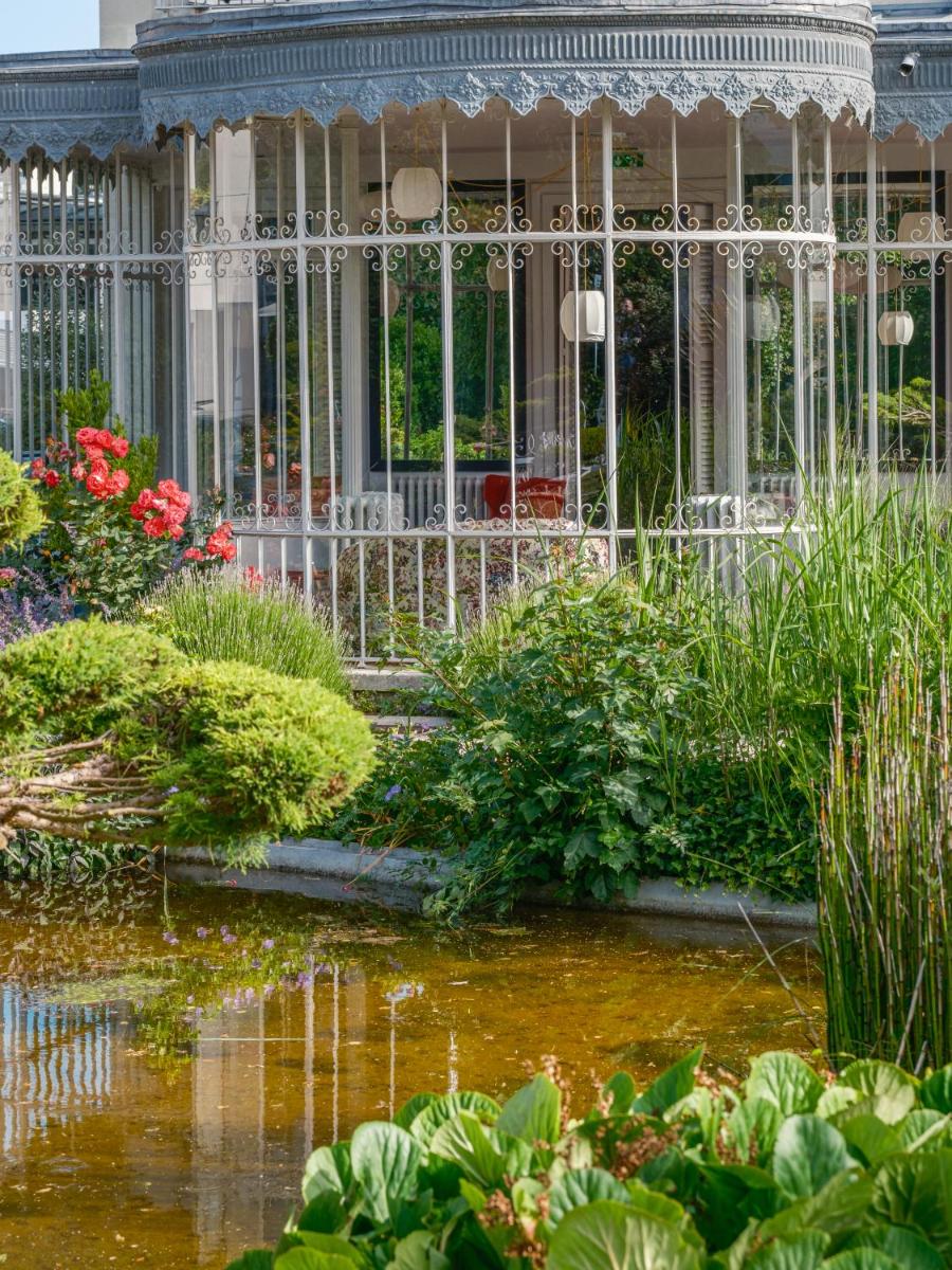 Château Belmont Tours by The Crest Collection