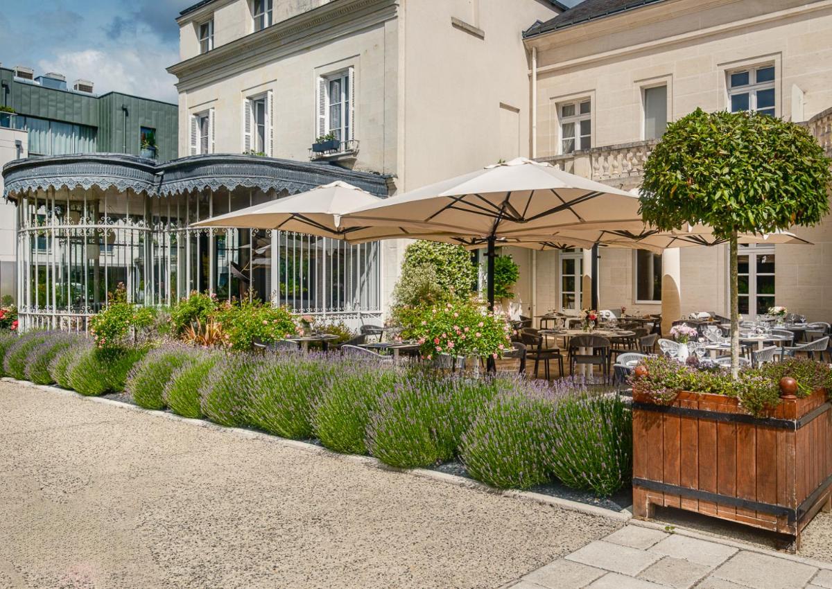 Château Belmont Tours by The Crest Collection