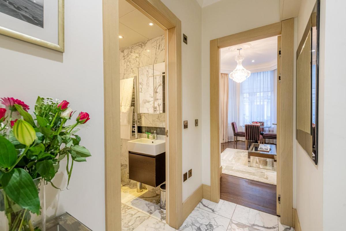 Claverley Court Apartments Knightsbridge