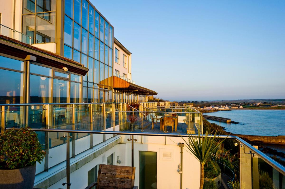 Cliff House Hotel