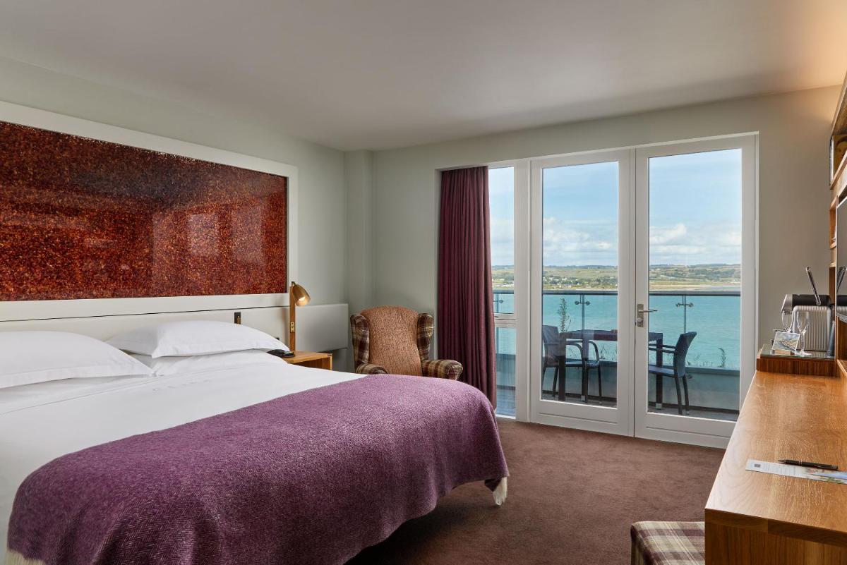 Cliff House Hotel